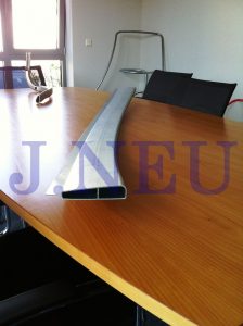 profil_04_logo2